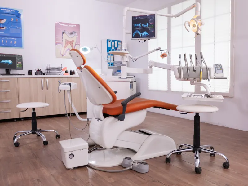 Consultorio con sillón dental