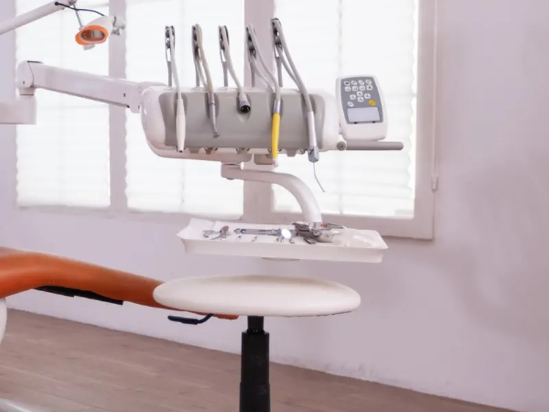 Instrumental odontológico para implantes